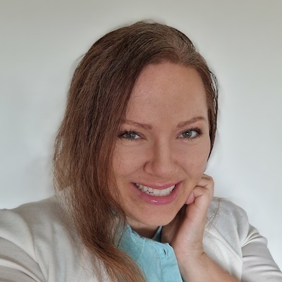 Traurednerin Barbara Baumgartner